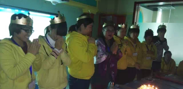 托马斯学习馆全体老师的生日会