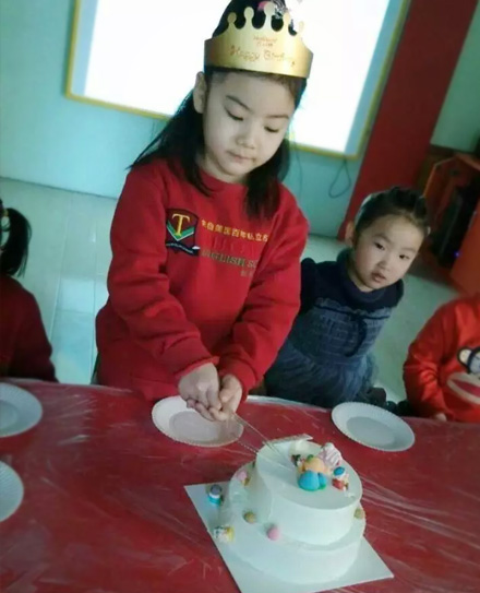 托马斯学习馆黄村校STEAM课程C班刘梓宣小朋友的生日会